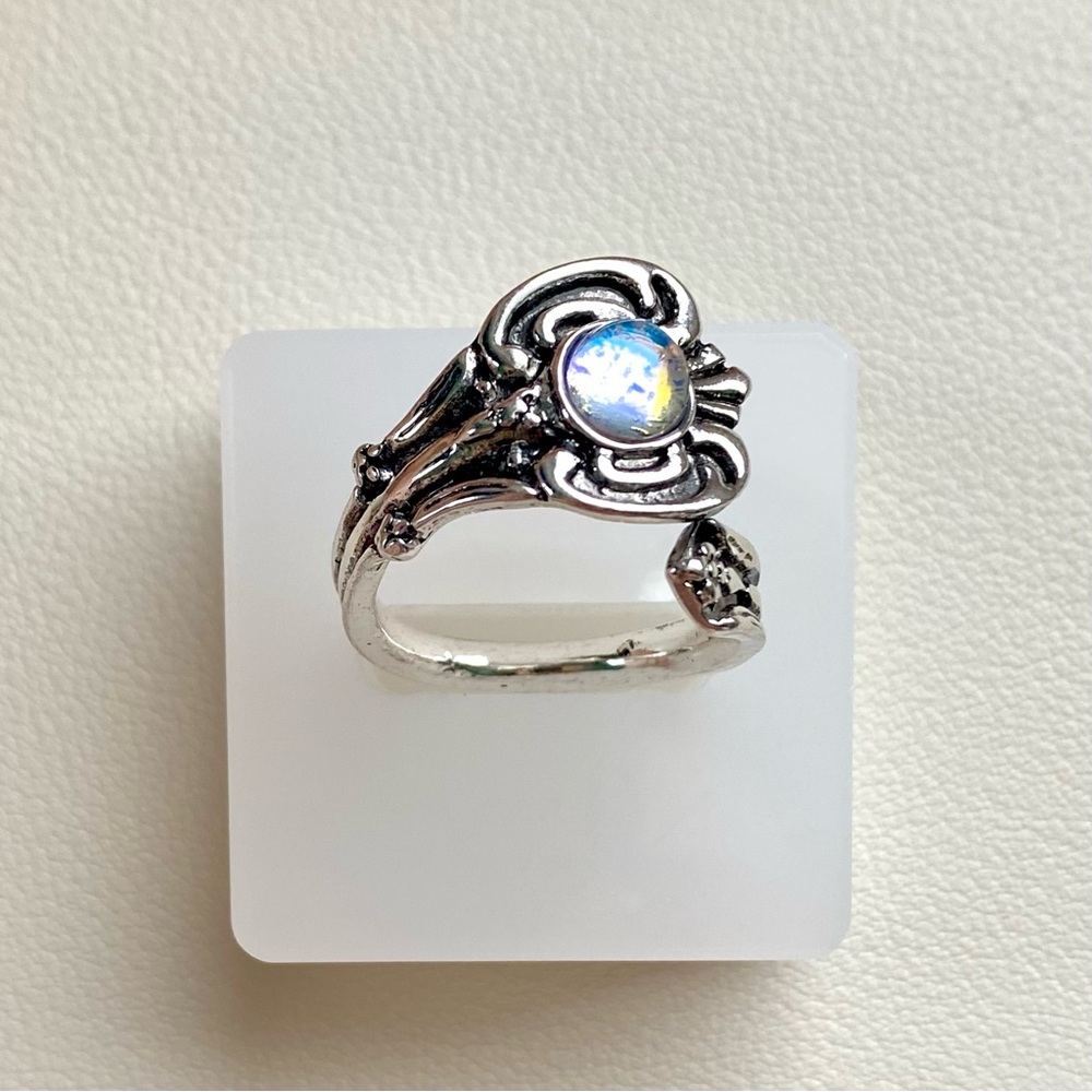 Elegant Silver Opal Ring
